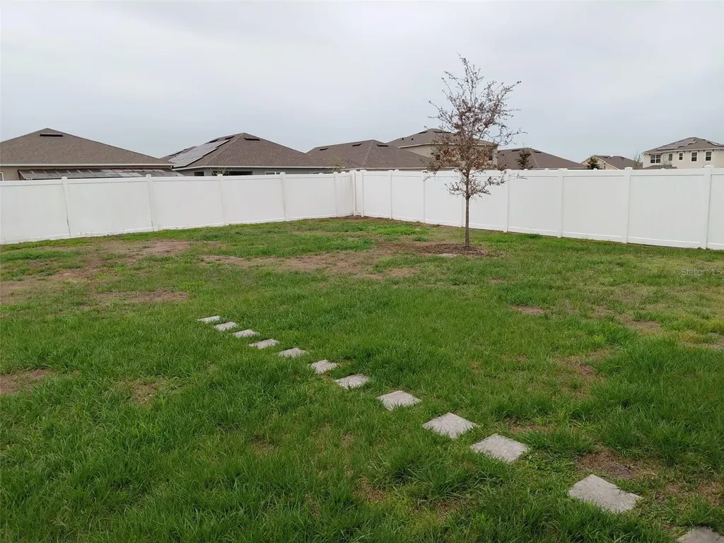 1842 Egret Meadows Avenue Kissimmee FL 34744