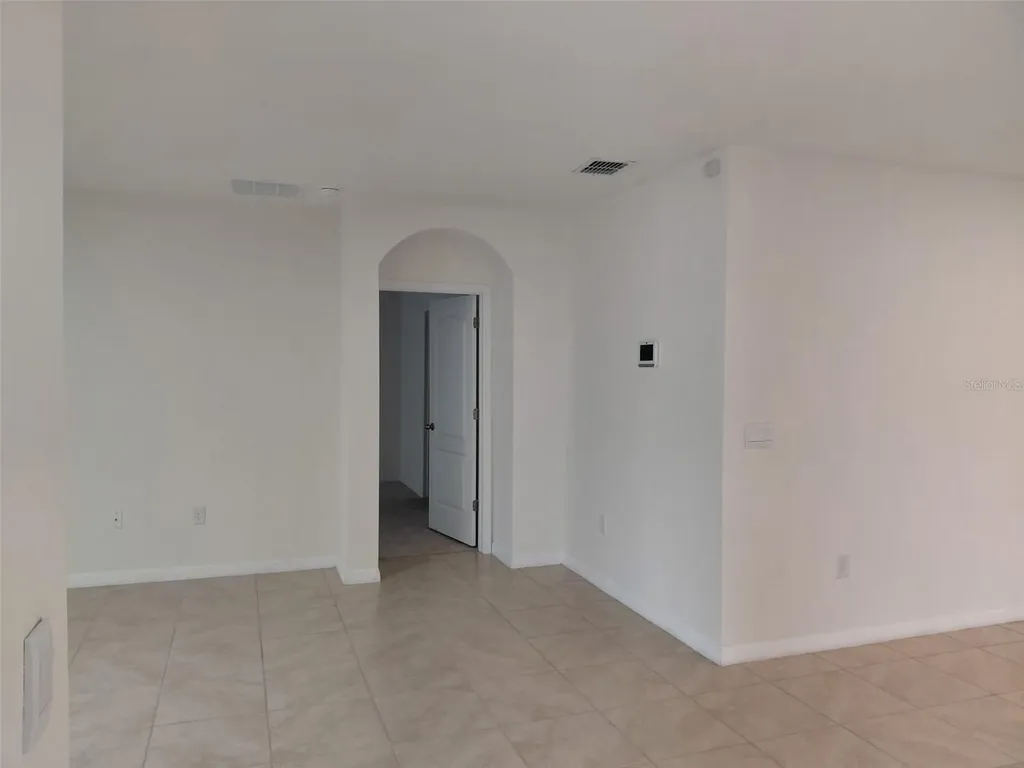 1842 Egret Meadows Avenue Kissimmee FL 34744