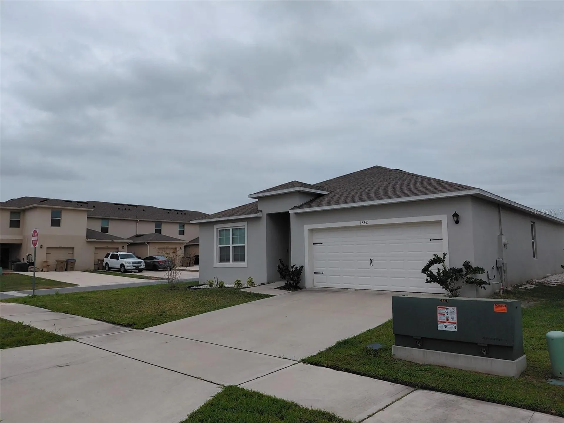 1842 Egret Meadows Avenue Kissimmee FL 34744