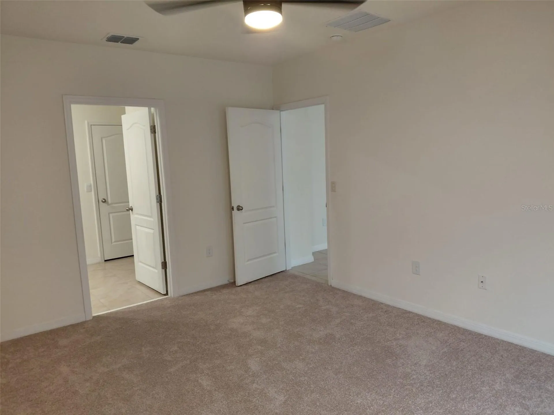 1842 Egret Meadows Avenue Kissimmee FL 34744