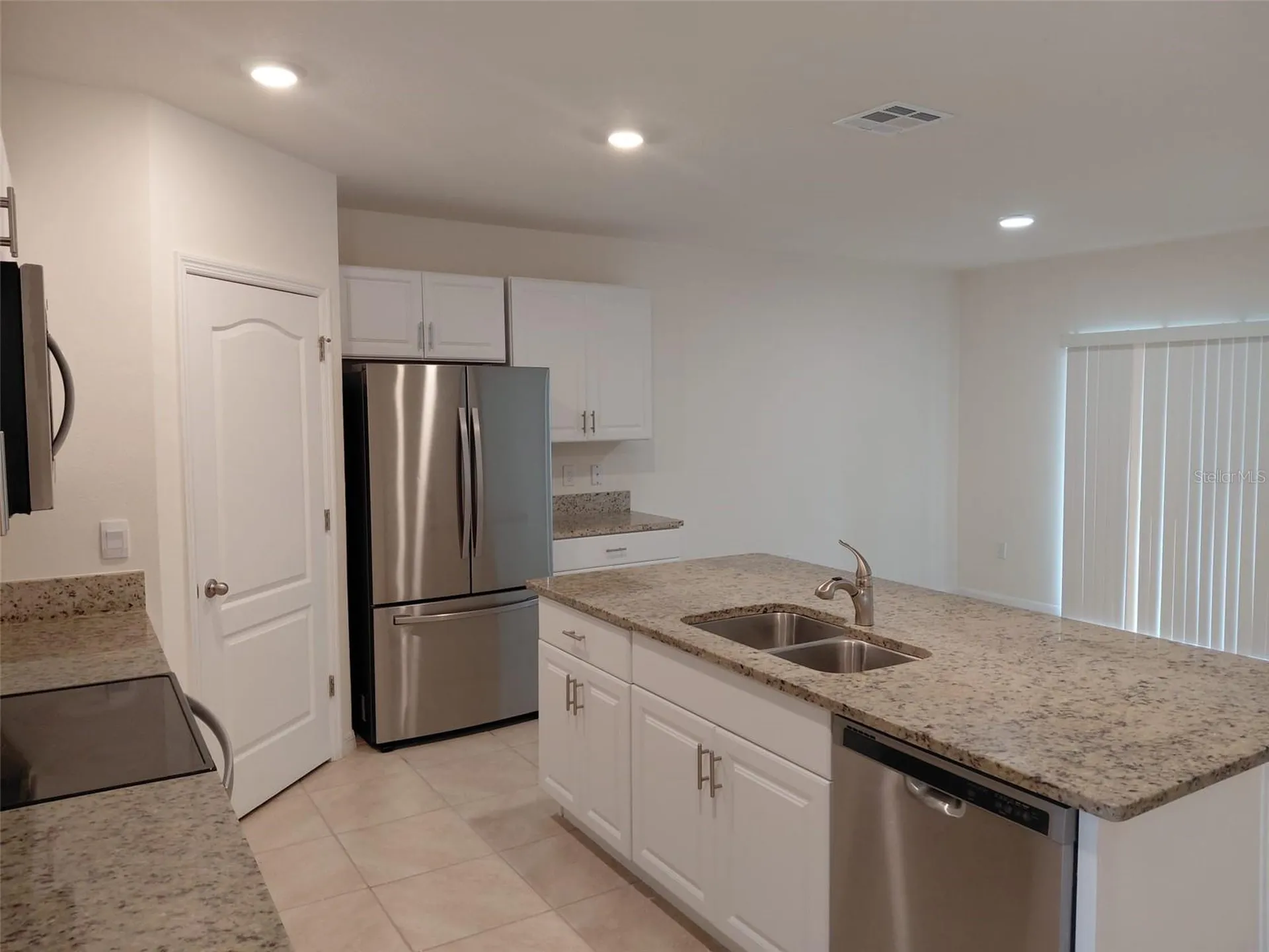 1842 Egret Meadows Avenue Kissimmee FL 34744