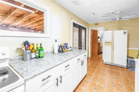 2334 Prospect Street Sarasota FL 34239
