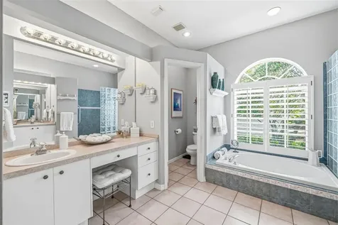9651 Venturi Drive Trinity FL 34655
