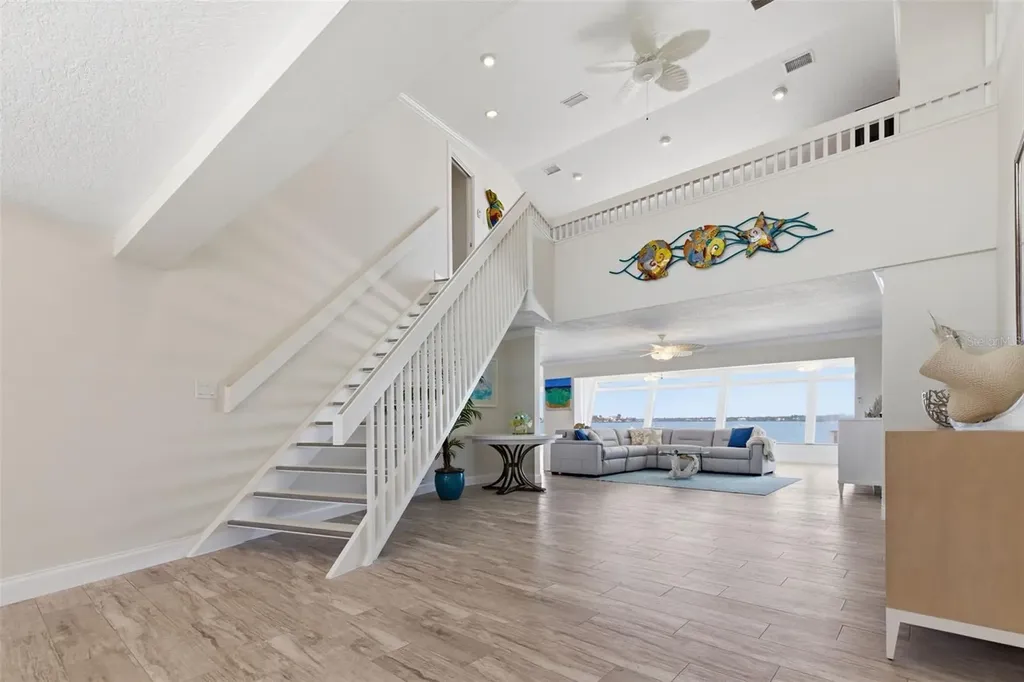 16123 6th Street E Redington Beach FL 33708