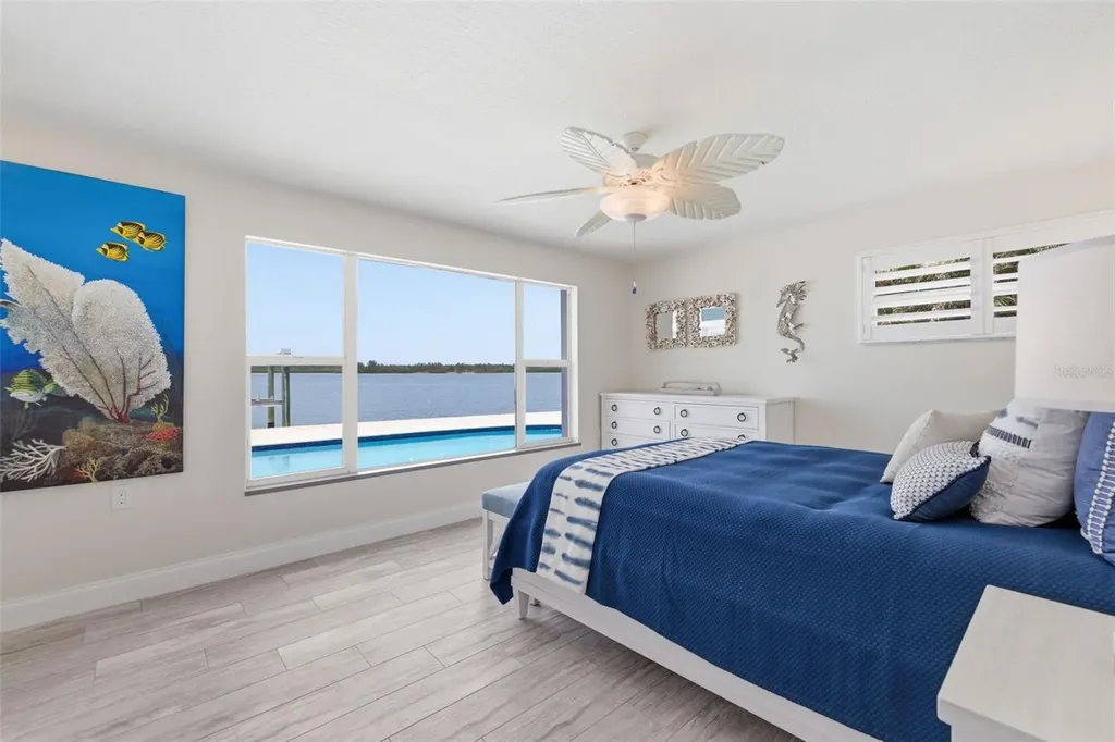 16123 6th Street E Redington Beach FL 33708