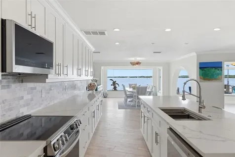 16123 6th Street E Redington Beach FL 33708
