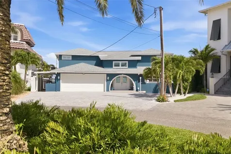 16123 6th Street E Redington Beach FL 33708