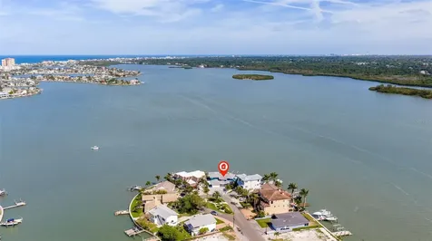 16123 6th Street E Redington Beach FL 33708