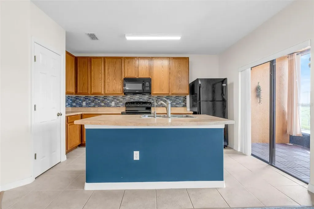 9664 Doris Lane Orlando FL 32829