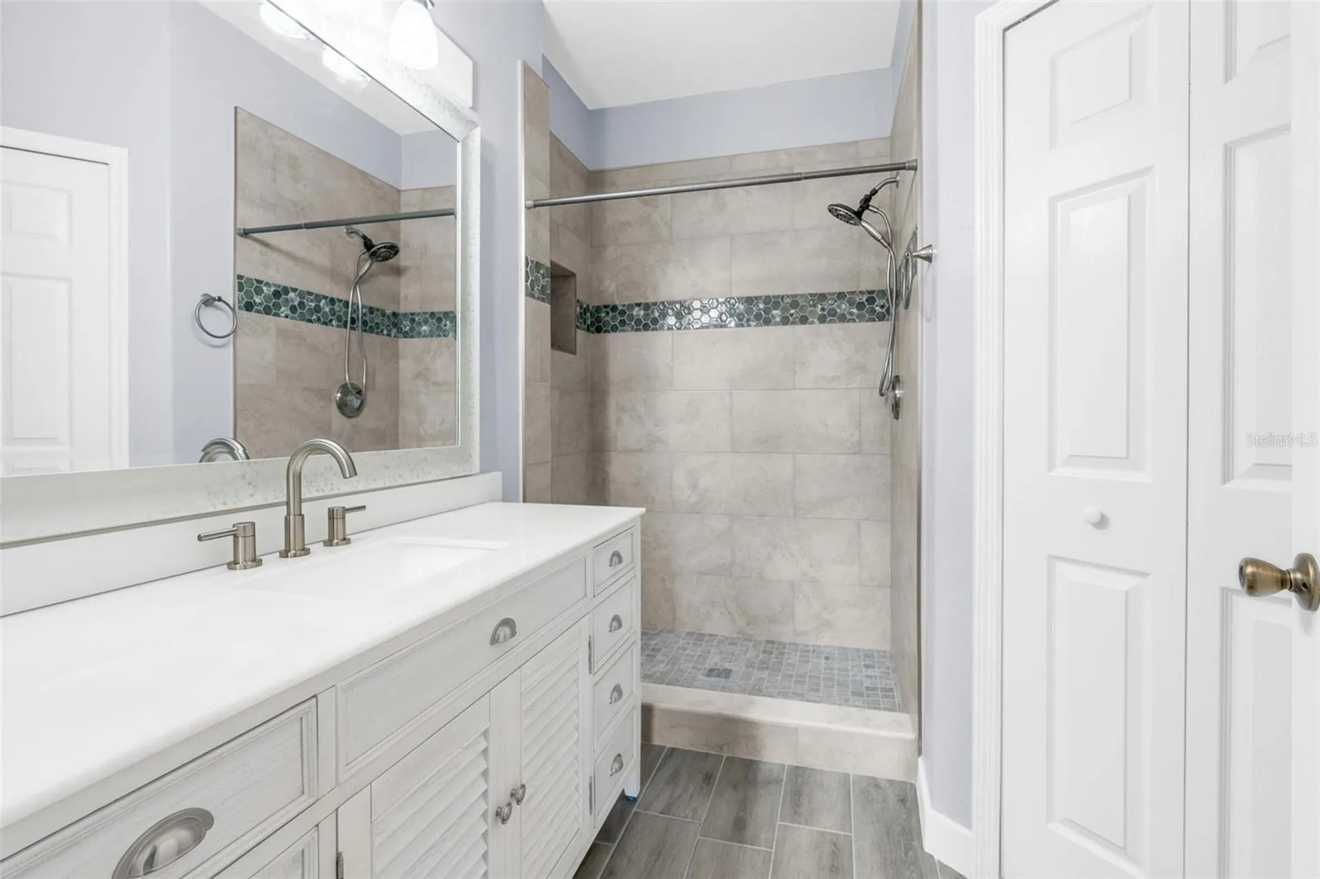 9664 Doris Lane Orlando FL 32829