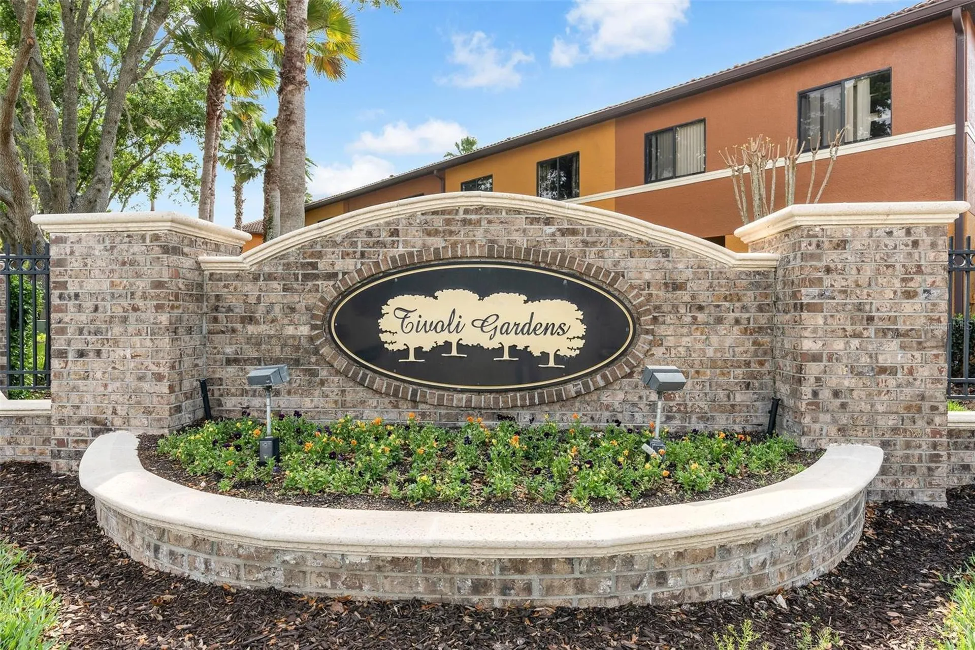 9664 Doris Lane Orlando FL 32829
