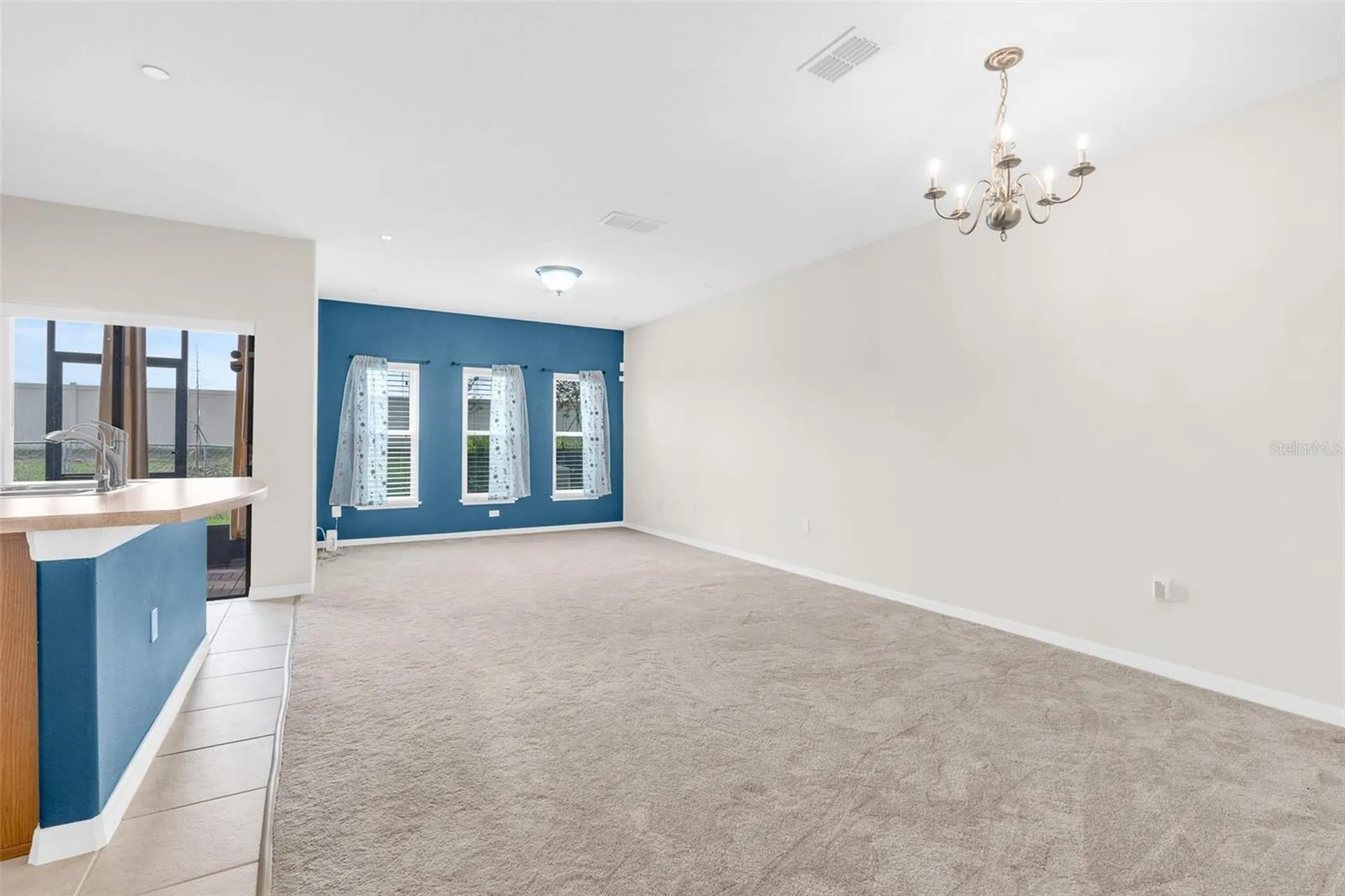 9664 Doris Lane Orlando FL 32829