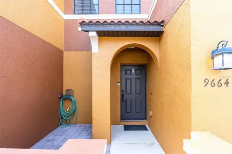 9664 Doris Lane Orlando FL 32829