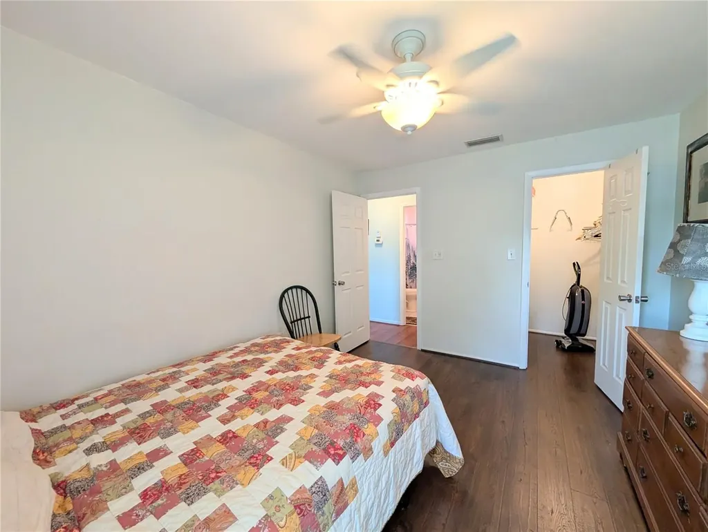 2238 Canal Drive Bradenton FL 34207