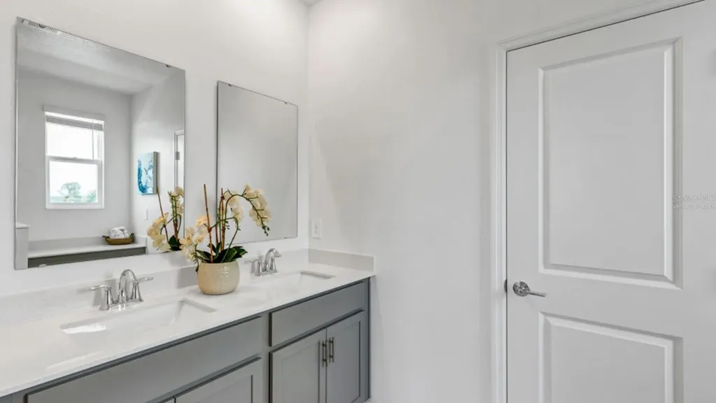 816 Aubey Lane Debary FL 32713