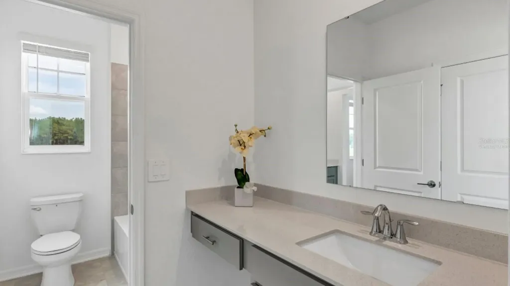 816 Aubey Lane Debary FL 32713