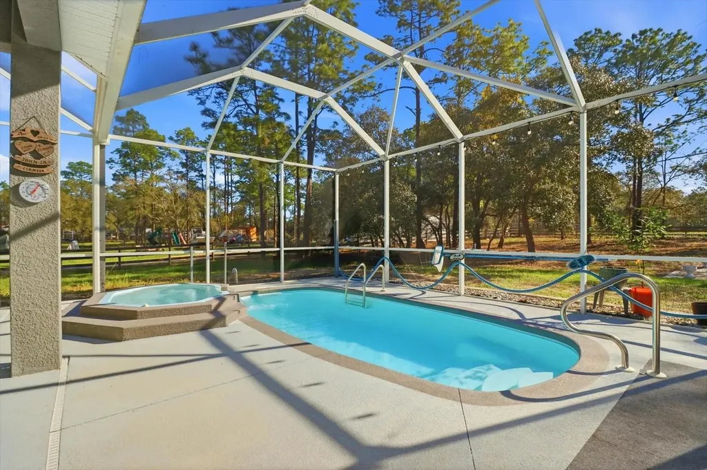 16146 Magnolia Warbler Road Weeki Wachee FL 34614