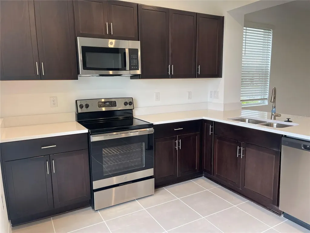6305 Fairmont Lane Palmetto FL 34221