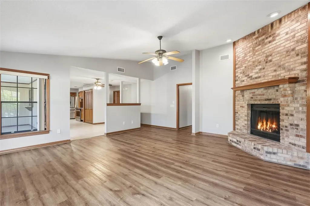 432 N Pine Meadow Drive Debary FL 32713