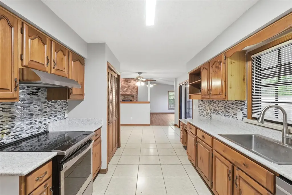 432 N Pine Meadow Drive Debary FL 32713