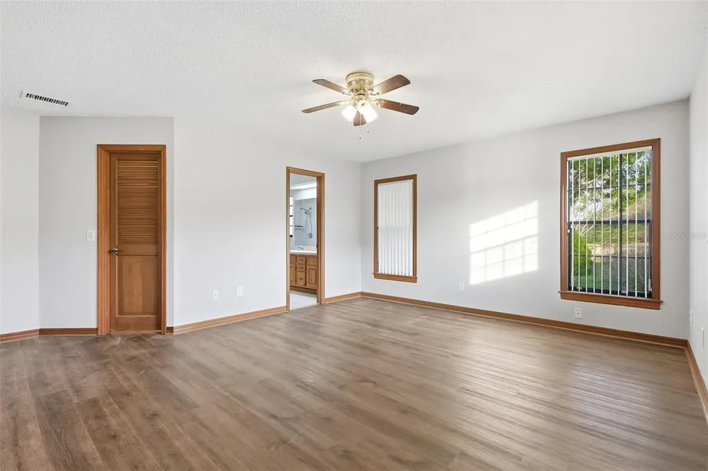 432 N Pine Meadow Drive Debary FL 32713