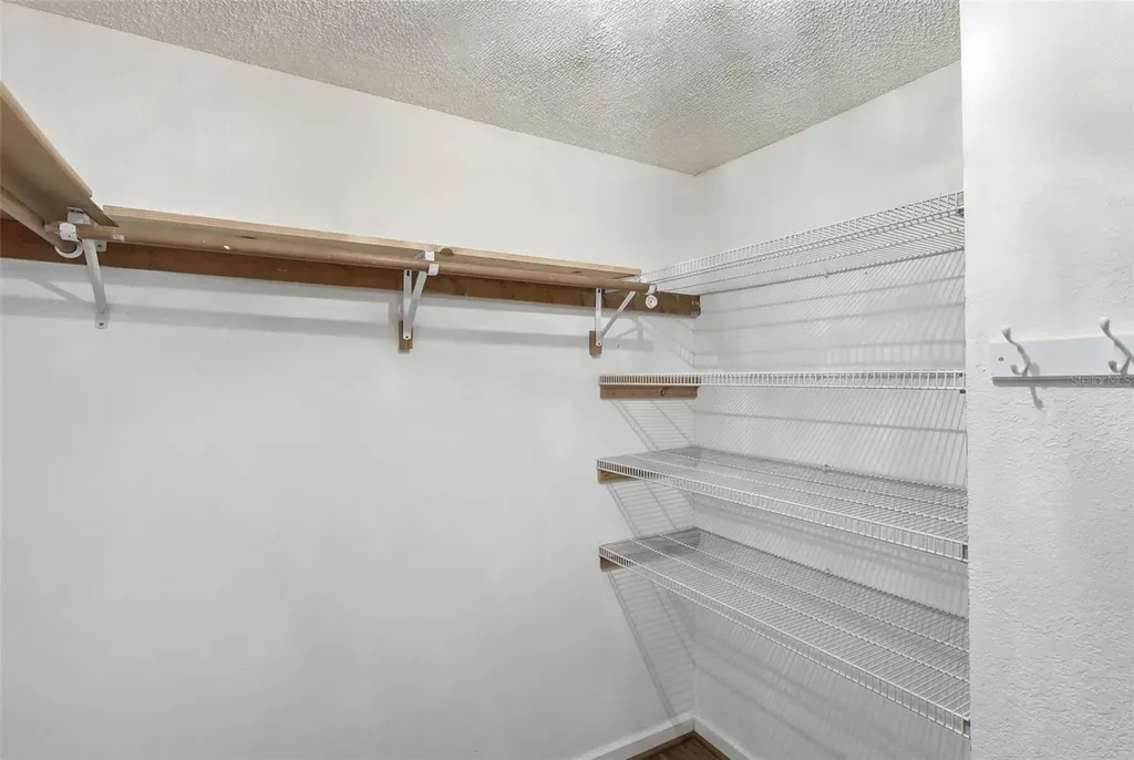 432 N Pine Meadow Drive Debary FL 32713