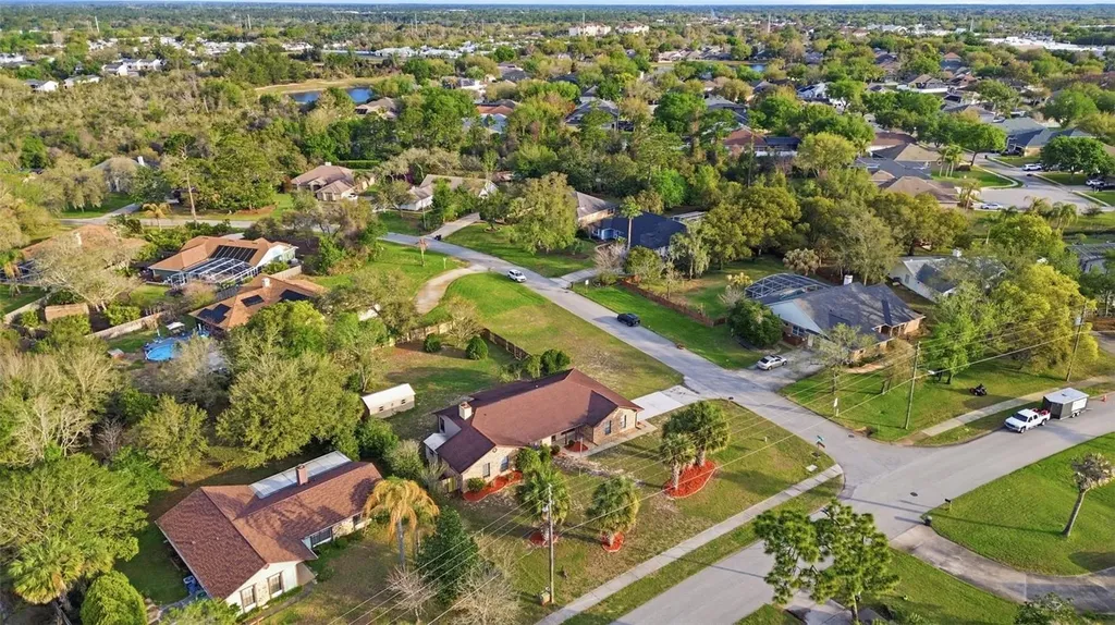 432 N Pine Meadow Drive Debary FL 32713