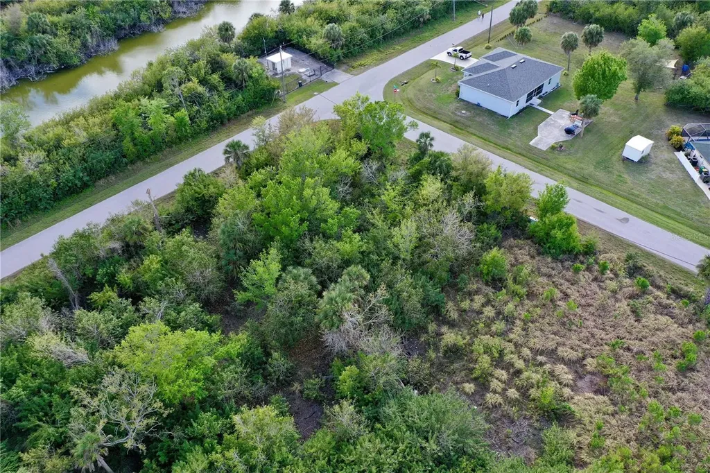 14158 Hopewell Avenue Port Charlotte FL 33981