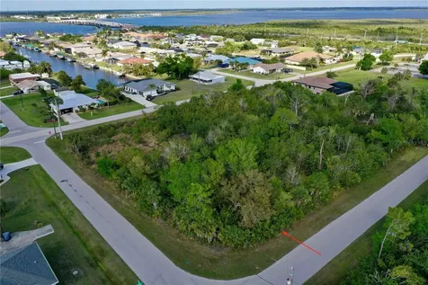14158 Hopewell Avenue Port Charlotte FL 33981