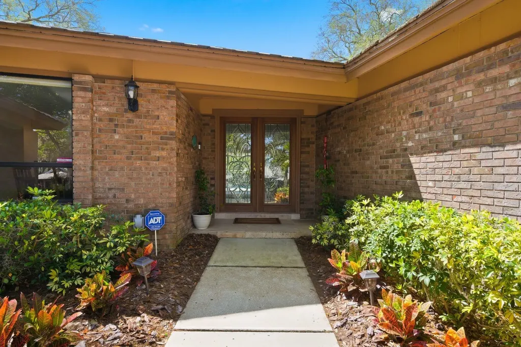 3472 Shoreline Circle Palm Harbor FL 34684