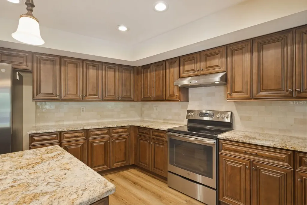 3472 Shoreline Circle Palm Harbor FL 34684