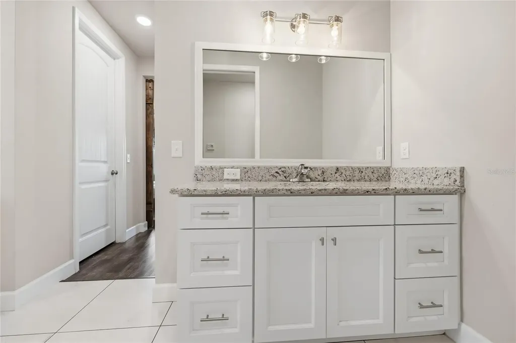 2057 SW 246th Drive Newberry FL 32669