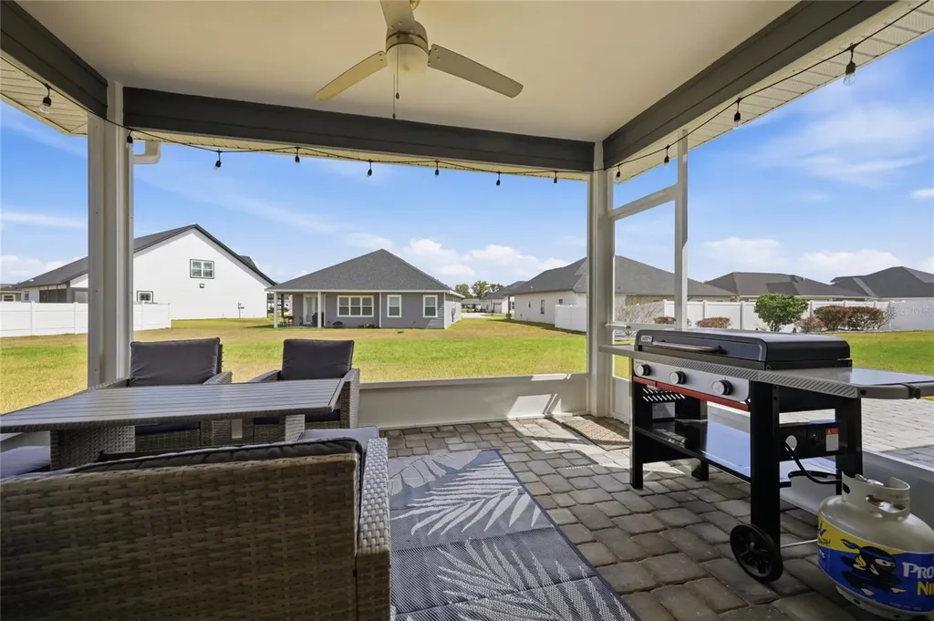 2057 SW 246th Drive Newberry FL 32669