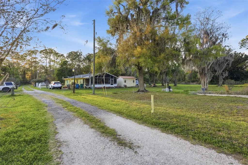6102 Lake Winona Road De Leon Springs FL 32130