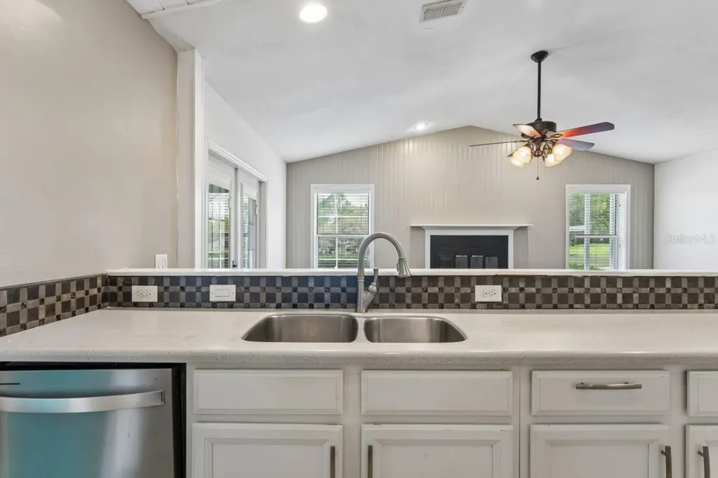 375 E Liberty Street Hernando FL 34442