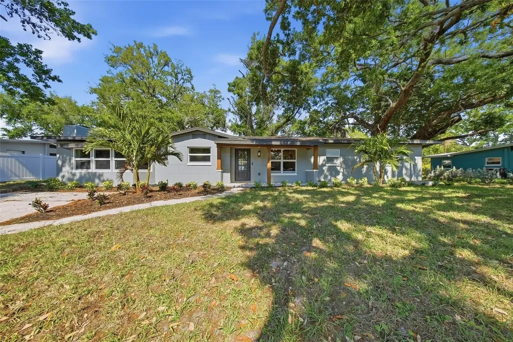 1125 77th Street N St Petersburg FL 33710