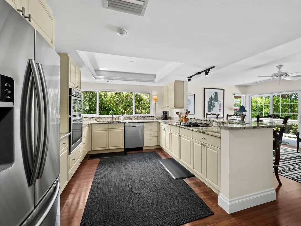 3466 Winding Oaks Drive Longboat Key FL 34228