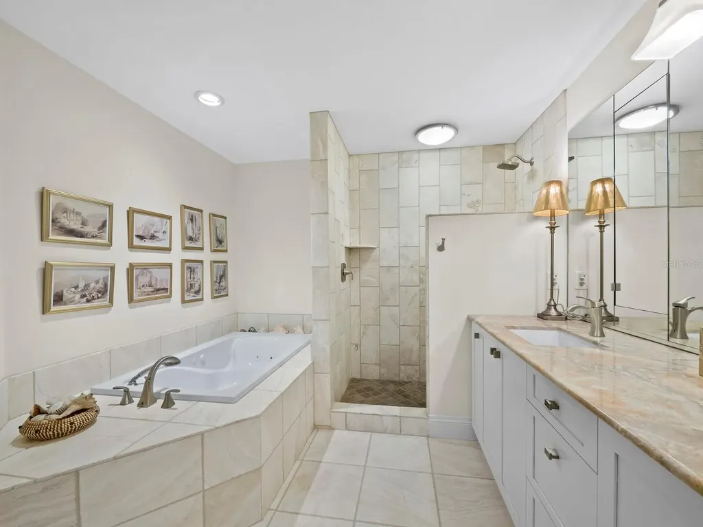 3466 Winding Oaks Drive Longboat Key FL 34228