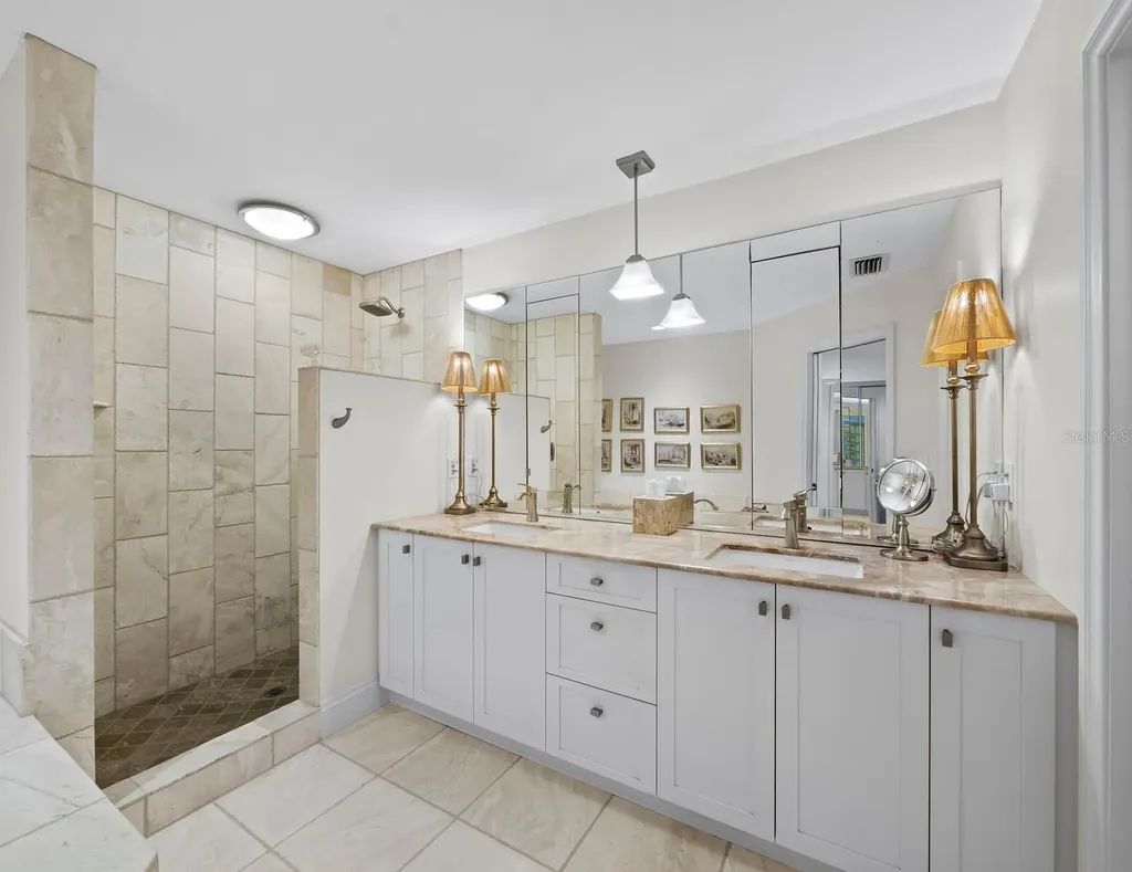 3466 Winding Oaks Drive Longboat Key FL 34228
