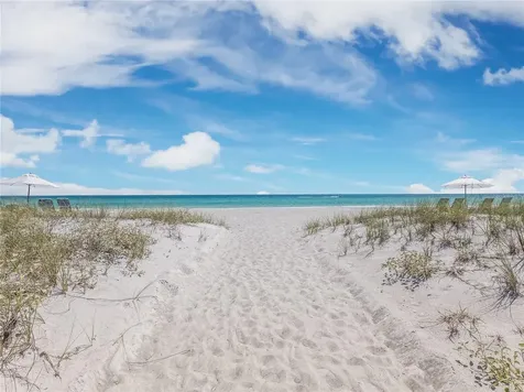 3466 Winding Oaks Drive Longboat Key FL 34228