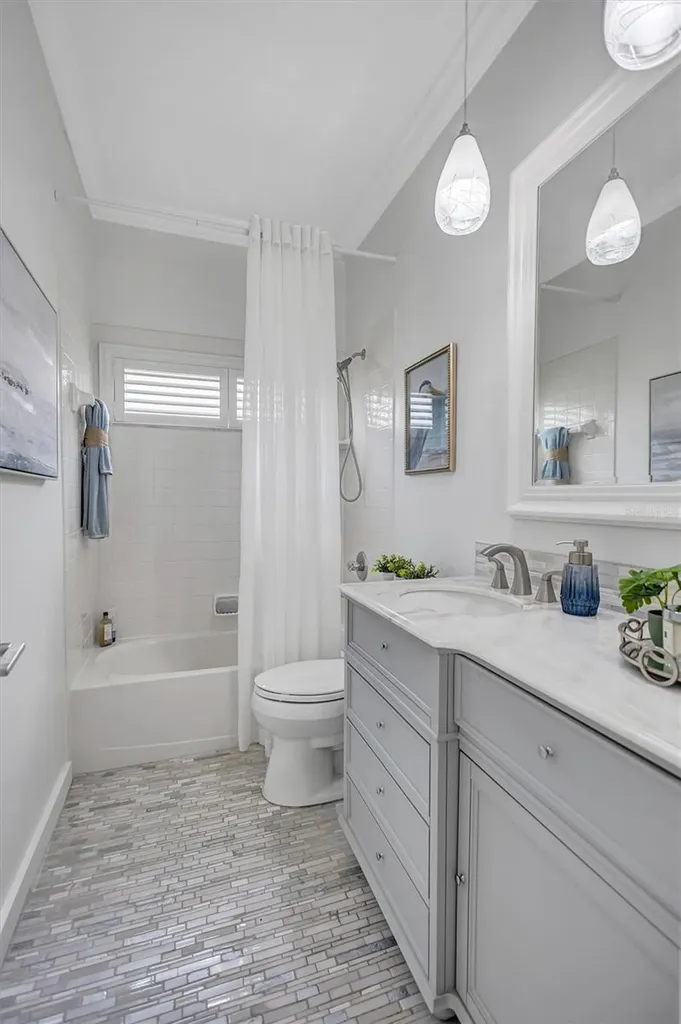 4039 Westbourne Circle Sarasota FL 34238