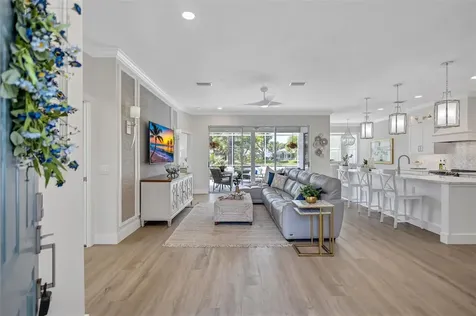4039 Westbourne Circle Sarasota FL 34238
