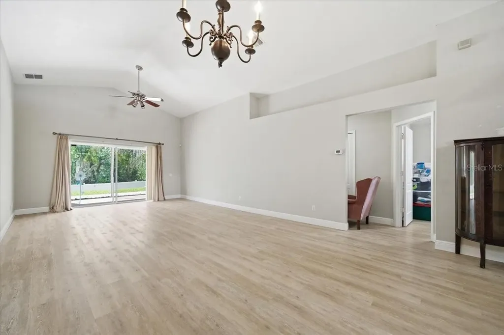 4250 Pine Isle Drive Lutz FL 33558