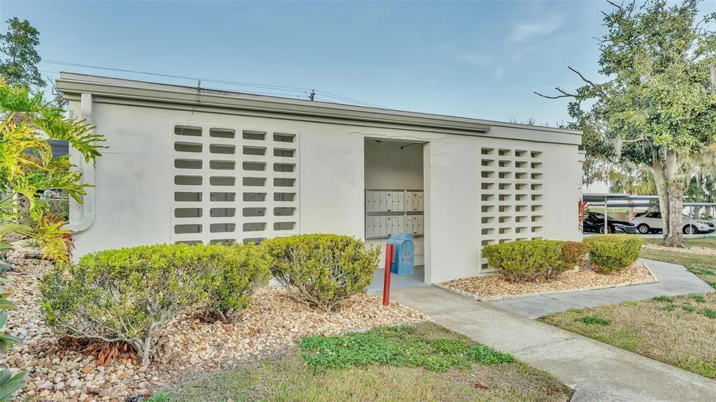 1600 W Lake Parker Drive Lakeland FL 33805