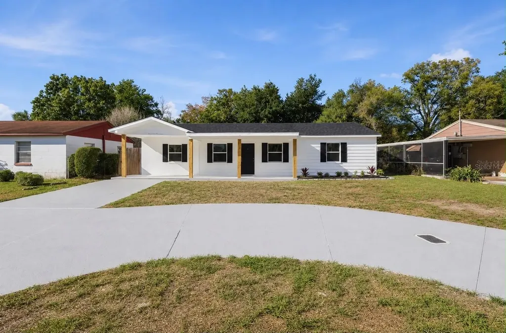 3917 W Pine Street Tampa FL 33607