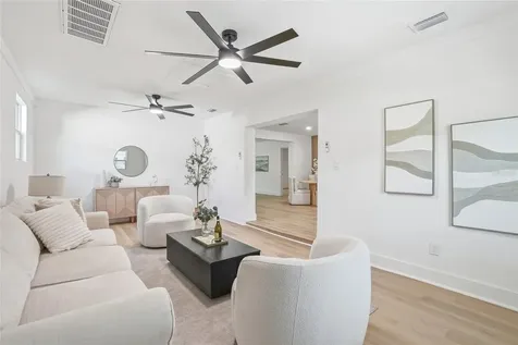 3917 W Pine Street Tampa FL 33607