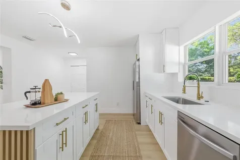 3917 W Pine Street Tampa FL 33607