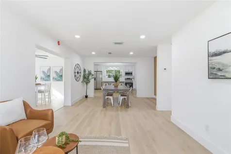3917 W Pine Street Tampa FL 33607