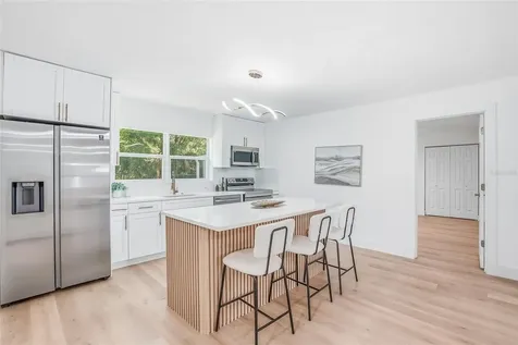 3917 W Pine Street Tampa FL 33607
