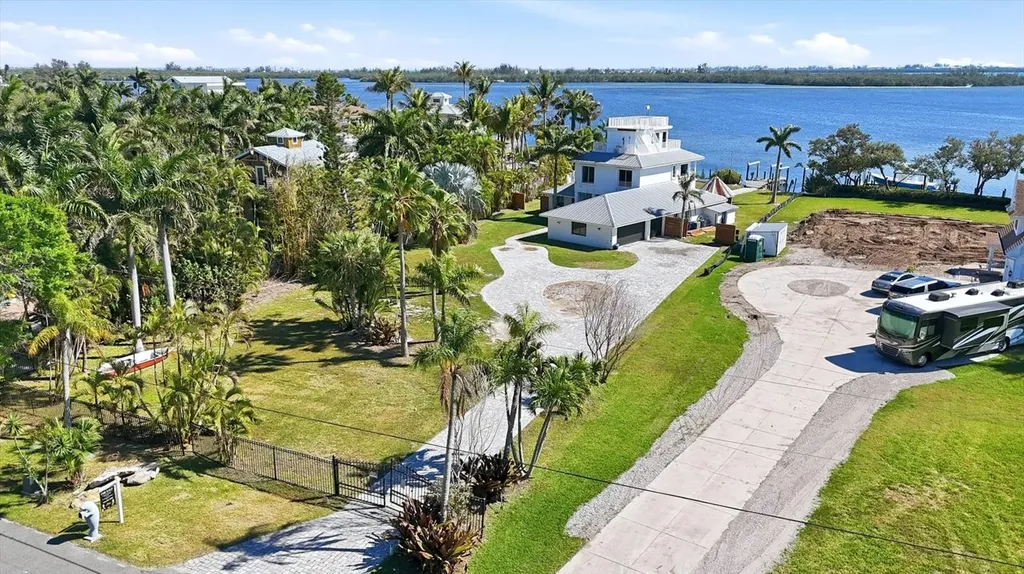 10218 46th Avenue W Bradenton FL 34210